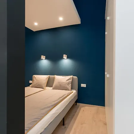 Lazar Opera House Apartment Budapest