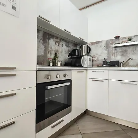Apartment Upartments *