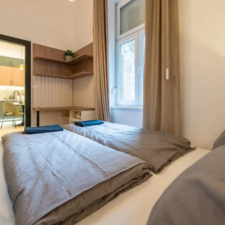 Acacia-a20 Apartment