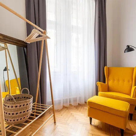 Apartment D8 Sphinx