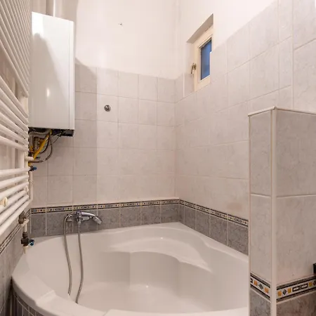 D8 Sphinx Apartment *
