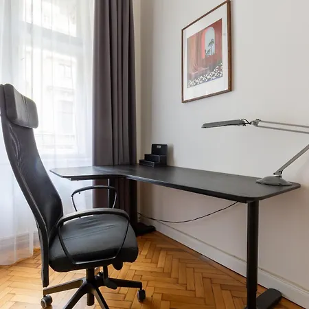 Apartment D8 Sphinx *