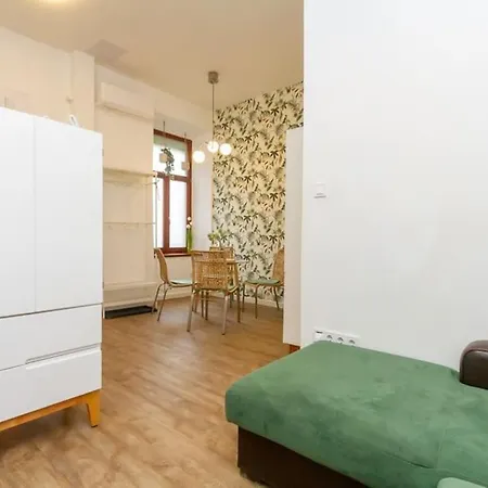 Apartment Artwall By Nw