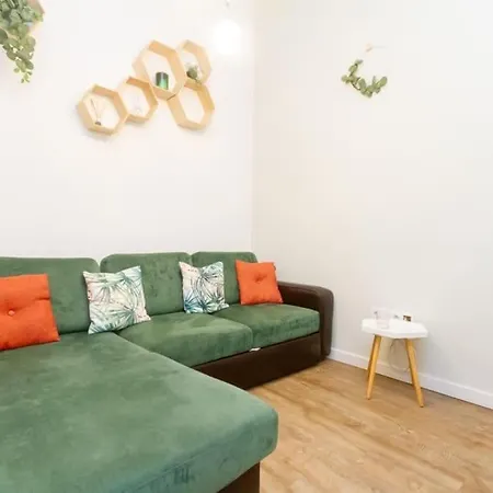 Apartment Artwall By Nw *