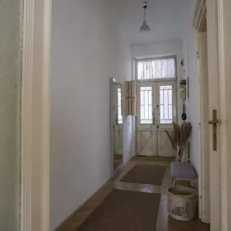 Apartament Baross