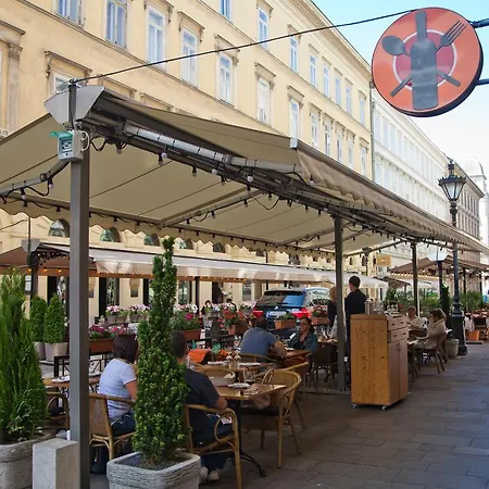 Sasone Budapest