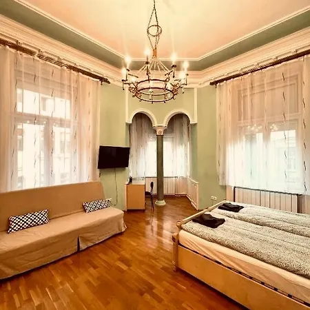 Riverside Apartman
