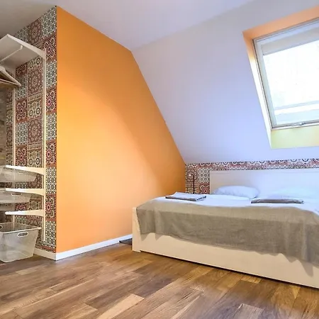 Apartment Upartments