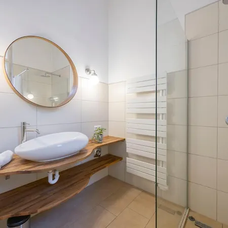 Exclusive & Cozy W' Balcony * Budapest