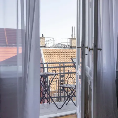 Exclusive & Cozy W' Balcony Budapest