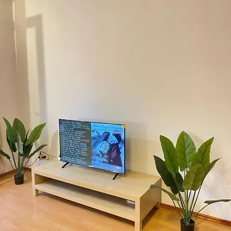 Nearby Keleti Station Apartment *