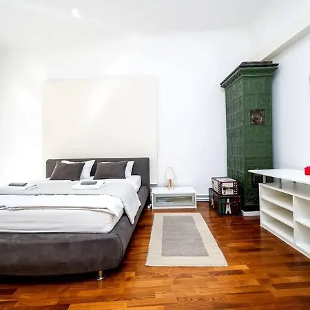 Luxury 2bdr In Budapest