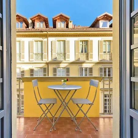 Luxury 2bdr In Apartment *