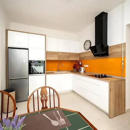Apartment Luxury 2bdr In Budapest