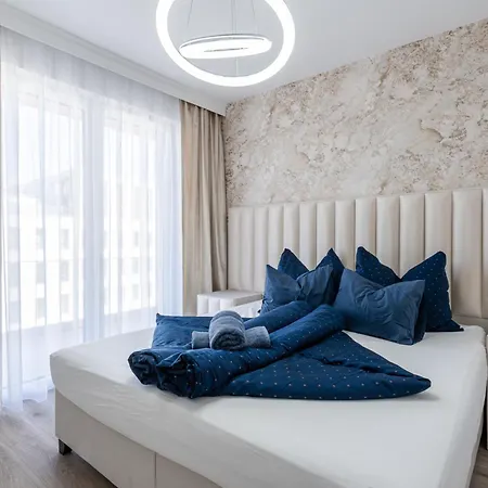 Corvin 5 Stars Luxury With Free Parking