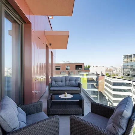 Corvin 5 Stars Luxury With Free Parking *