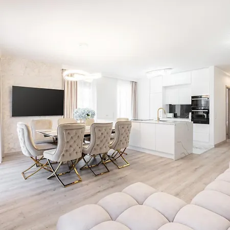 Corvin 5 Stars Luxury With Free Parking * Boedapest