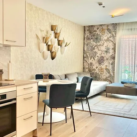 Emerald Luxury Apartament *
