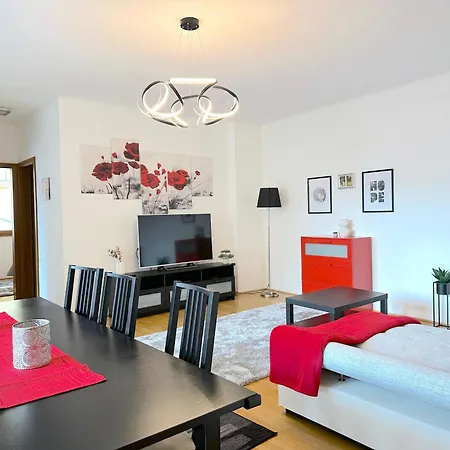 Apartment Spacious 3-bedroom With Balcony & Free Parking Budapest