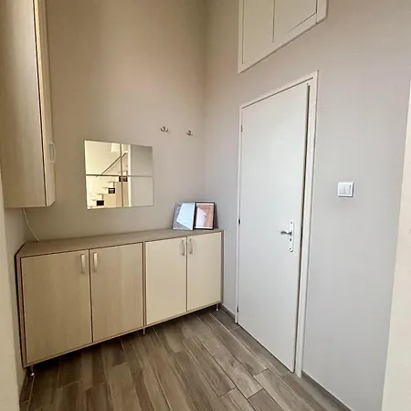 Ava * Budapest