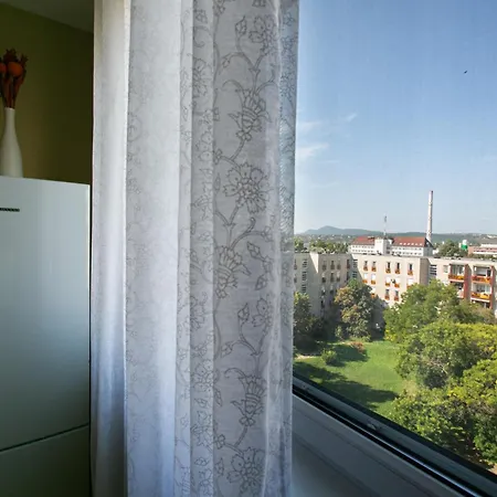 Buda Chill Cozy-stunning Panorama From Windows Apartment