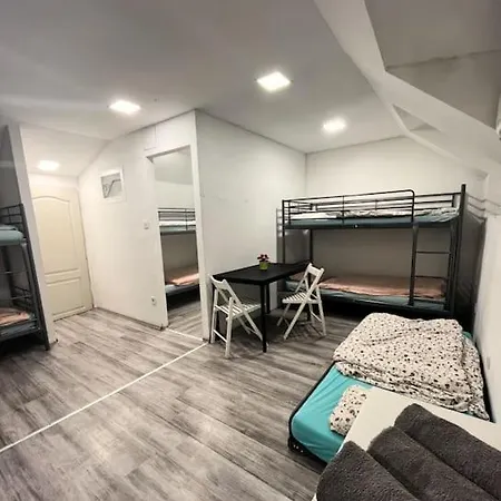 Stag & Party Travelers Flat Apartment