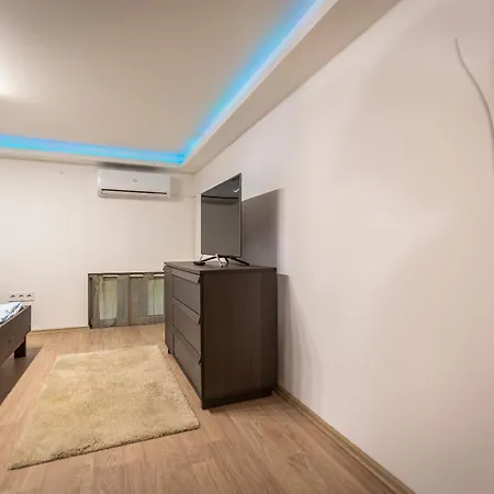 One-bedroom In The Heart Of Budapest, Rakoczi Apartment