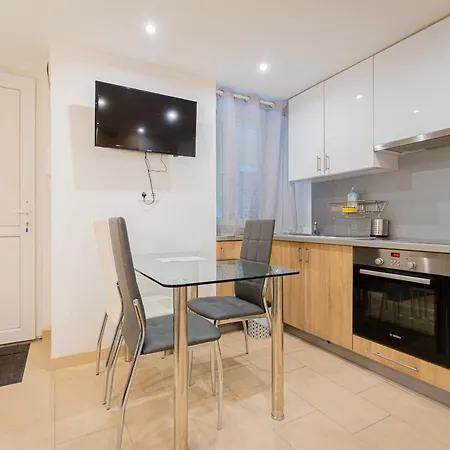 One-bedroom In The Heart Of Budapest, Rakoczi