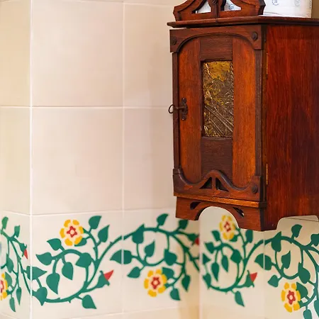 Apartment Luxury Art Nouveau Next To Parliament Building Budapest