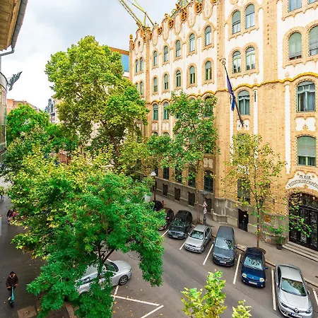 Luxury Art Nouveau Next To Parliament Building *