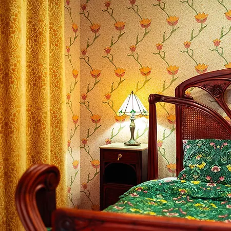 Luxury Art Nouveau Next To Parliament Building Apartment *
