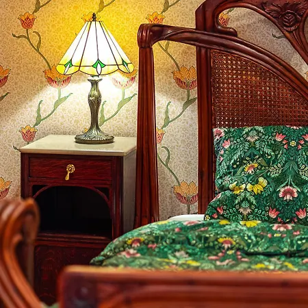 Luxury Art Nouveau Next To Parliament Building * Budapest