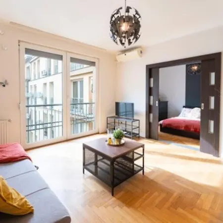 Apartment Bolero *