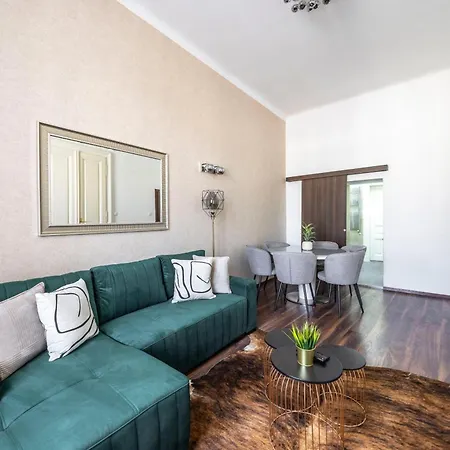 Luxurious Elizabeth Grand W' Sauna Apartment Budapest