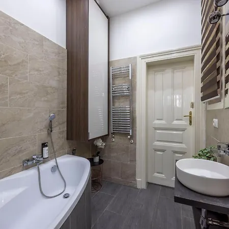 Apartment Luxurious Elizabeth Grand W' Sauna *