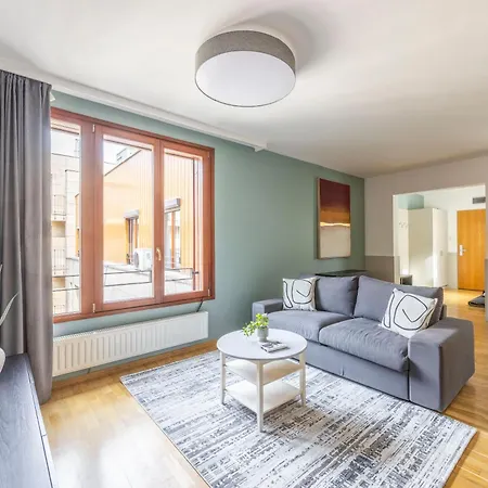 Superb Location & Cozy With Terrace By Prestige Homes Apartment *