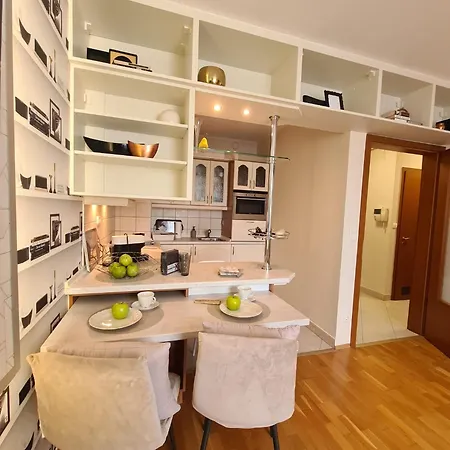 Kaldy Free Parking Apartment