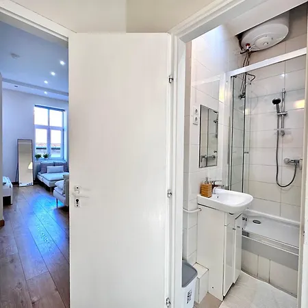 Appartamento Center Cozy Gozsdu With 4ppl *