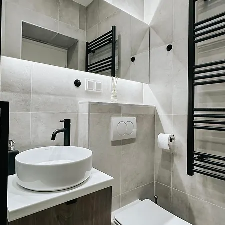 Apartment T37 *
