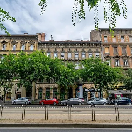 Loft 8 - Cozy Stylish With Parking Daire Budapeşte