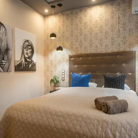 Apartment Super Cosy 3br Near Newyork Cafe With Balcony Budapest