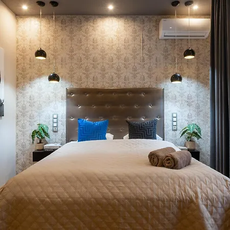 Apartment Super Cosy 3br Near Newyork Cafe With Balcony