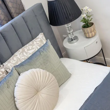 Apartment Charming E24 Grand Next To The Andrassy Fashion St *