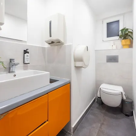 Charming E24 Grand Next To The Andrassy Fashion St Apartment Budapest