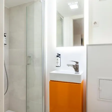 Apartment Charming E24 Grand Next To The Andrassy Fashion St *
