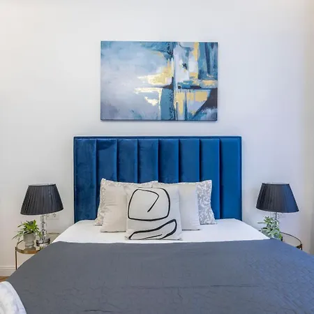 Charming E24 Grand Next To The Andrassy Fashion St Budapest