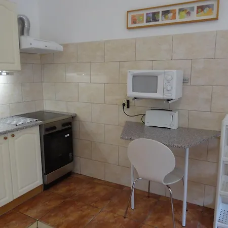 Apartment Mester *