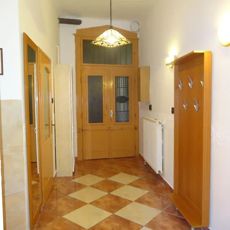 Mester Apartment