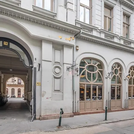 Ultra - New - Quiet Sleep Apartment Budapest