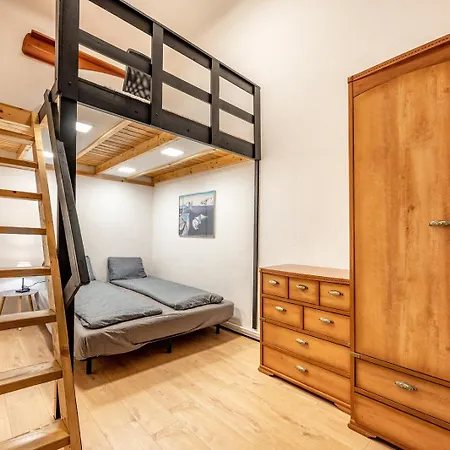 Apartment Happy